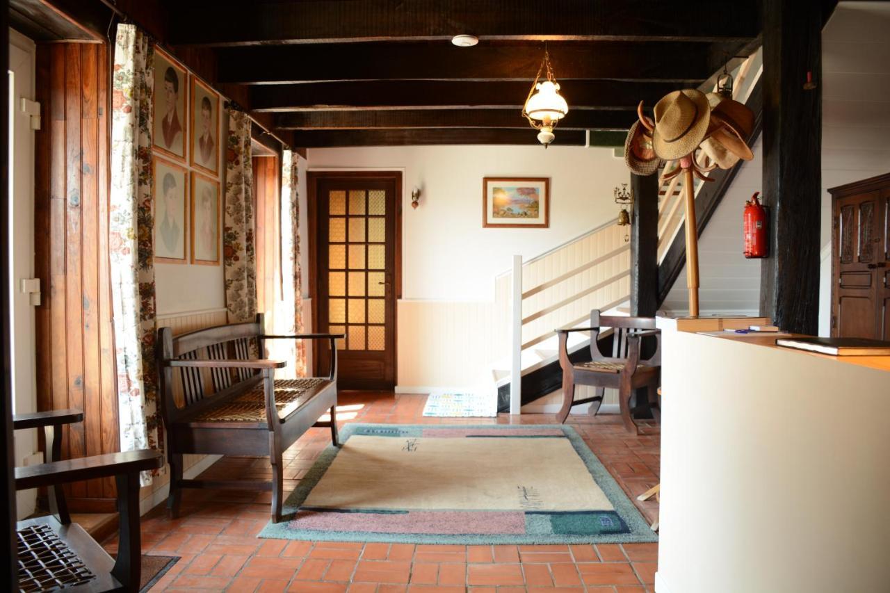 Les Noyers Aulnay Bed & Breakfast Aulnay  Екстериор снимка